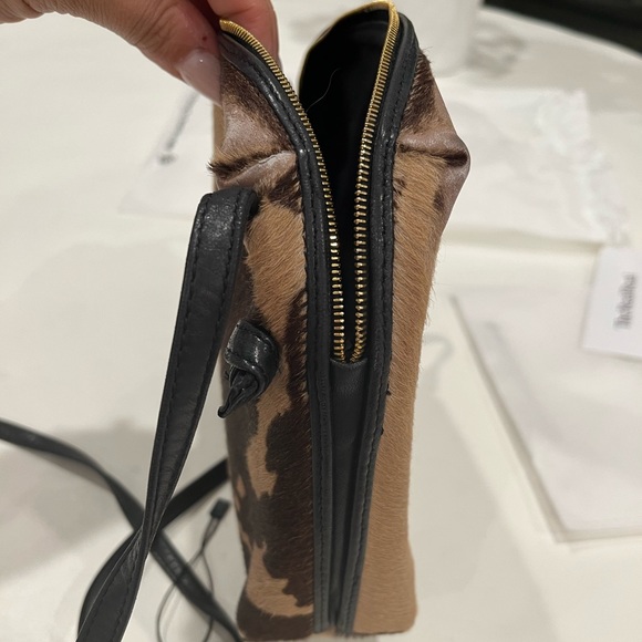 Bottega Venetta Cowhide Brown Crossbody Bag - Picture 4 of 10